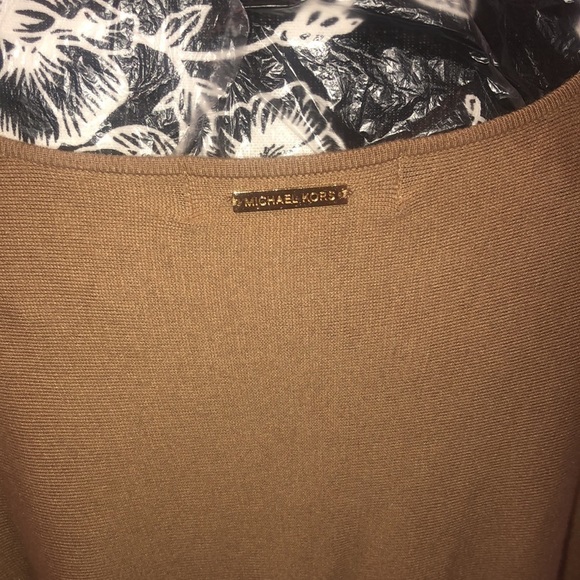 Micheal Kors size 1X tan long cashmere blend sweater,washed laid to dry - Picture 5 of 13
